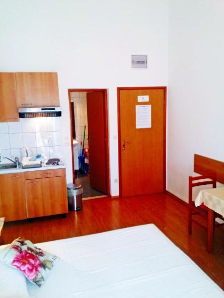 Apartments Eugen Pedisic Turanj Extérieur photo