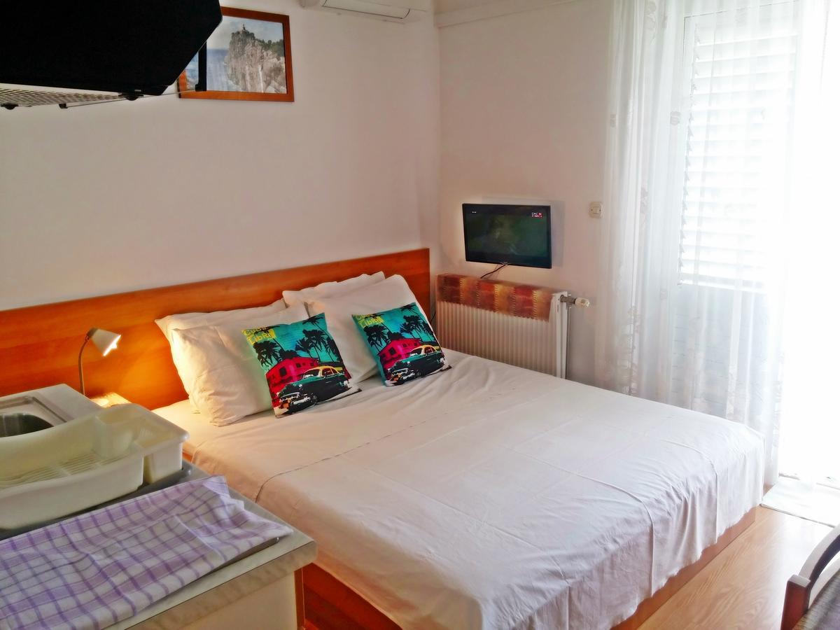 Apartments Eugen Pedisic Turanj Extérieur photo